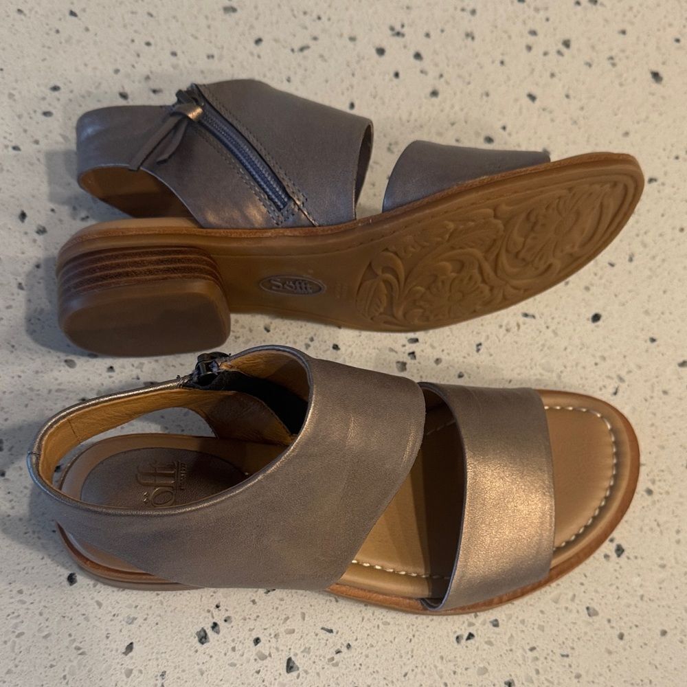 Sofft Gray Pewter Leather Women's Sandals Open Toe Zip Closure Comfy Shoes 7.5 - Picture 9 of 12